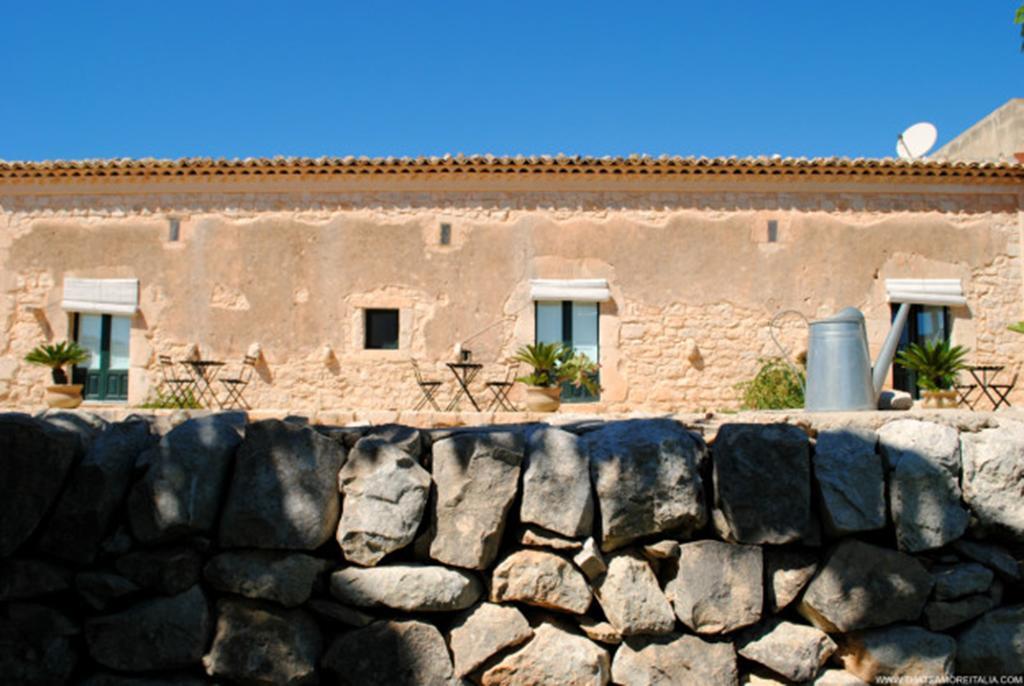 Dimore Del Valentino Sampieri Exterior photo